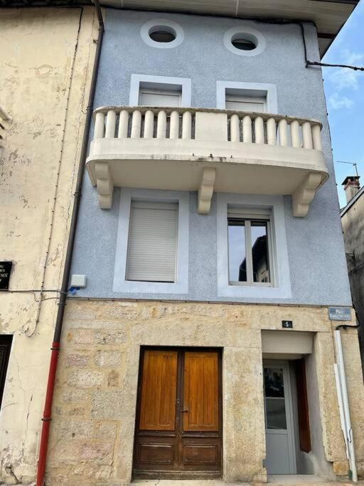 Appartement Sur La Place De Poncin מראה חיצוני תמונה